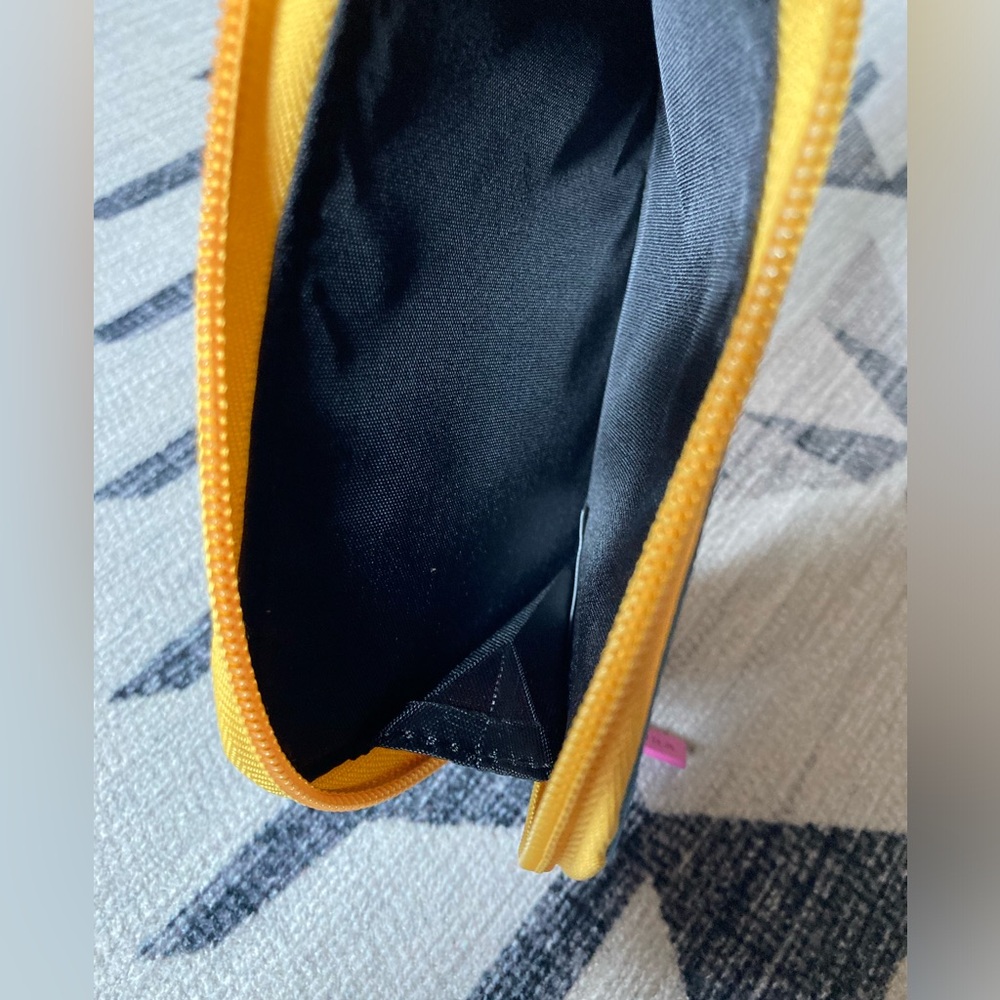Sephora Flat Wallet Bag - Picture 4 of 9